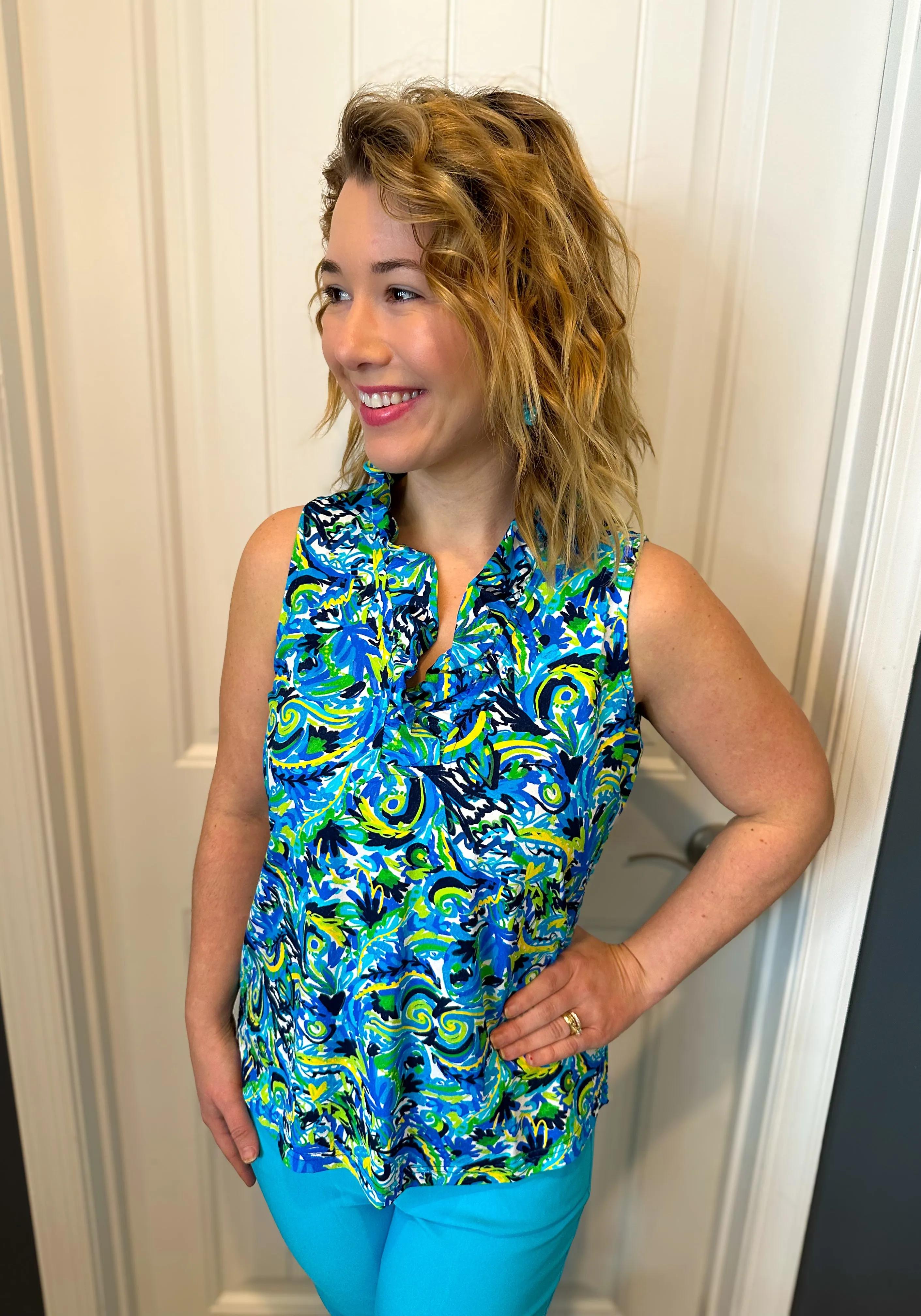 Beachtime by Lulu B Ruffle Neck Sleeveless Top Multicolor Abstract