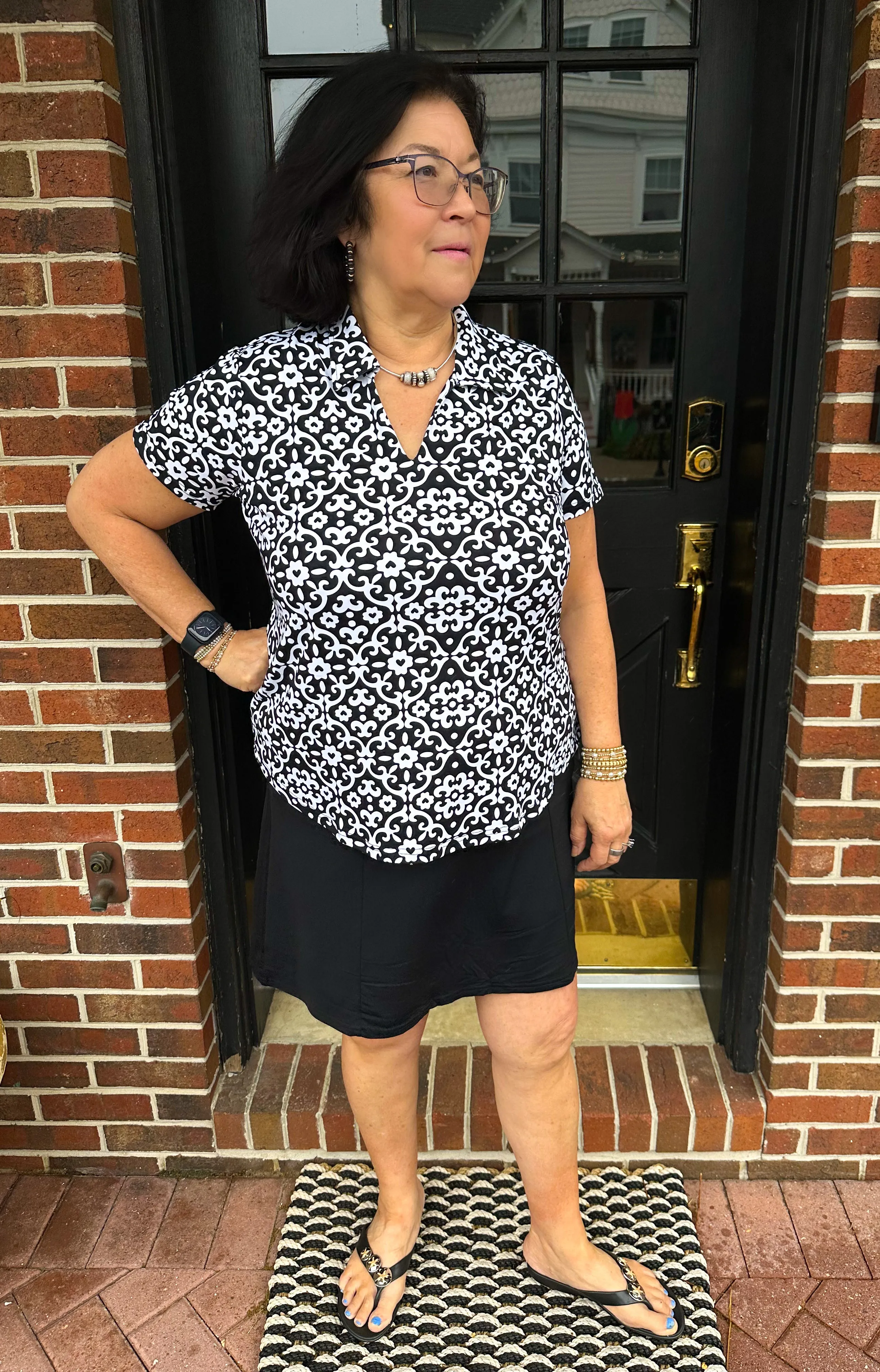 Lulu B Black and White Trellis Short Sleeve Collar Top