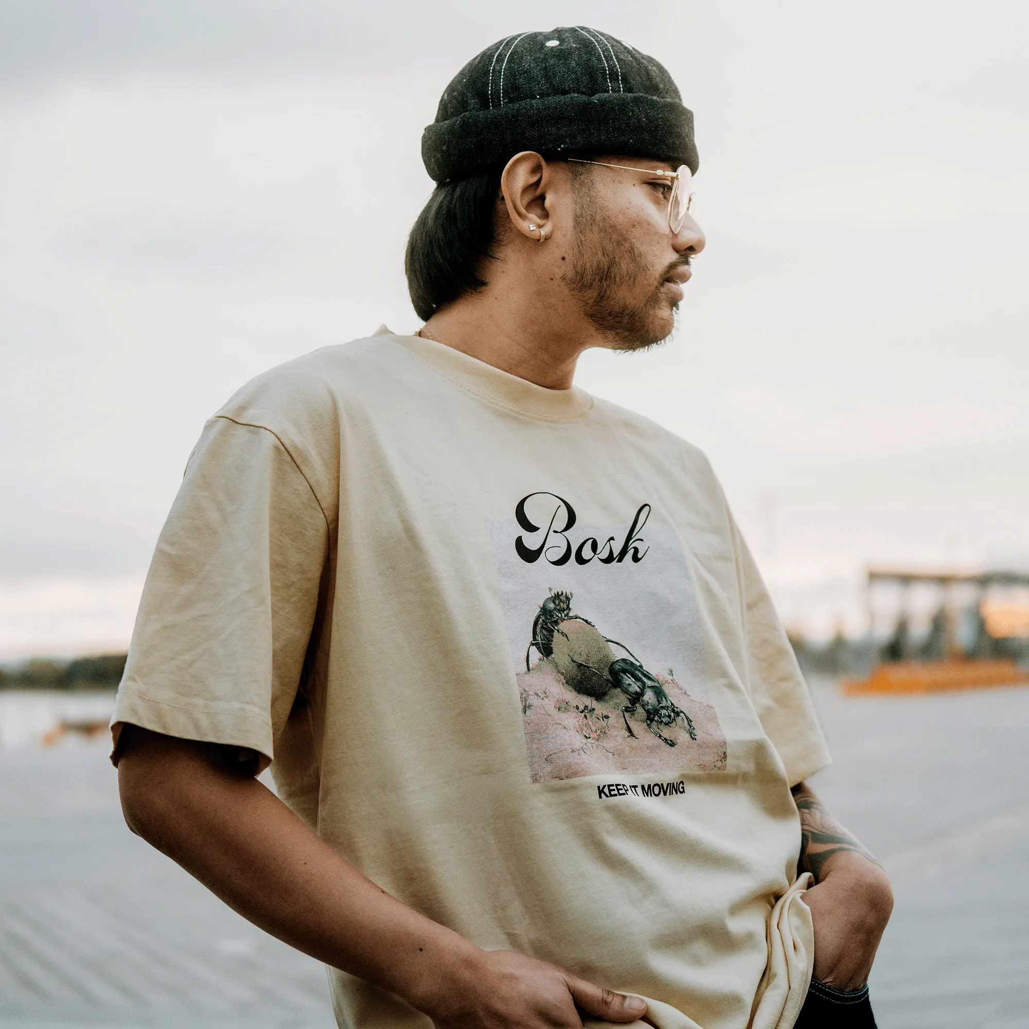Moving Tee
