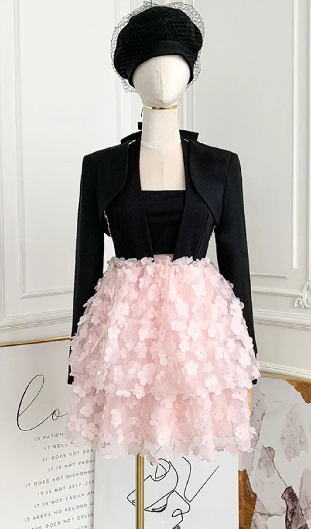 SLEEVELESS HALTER DRESS WITH PINK FLOWERS IN BLACK Gloria Lanvin