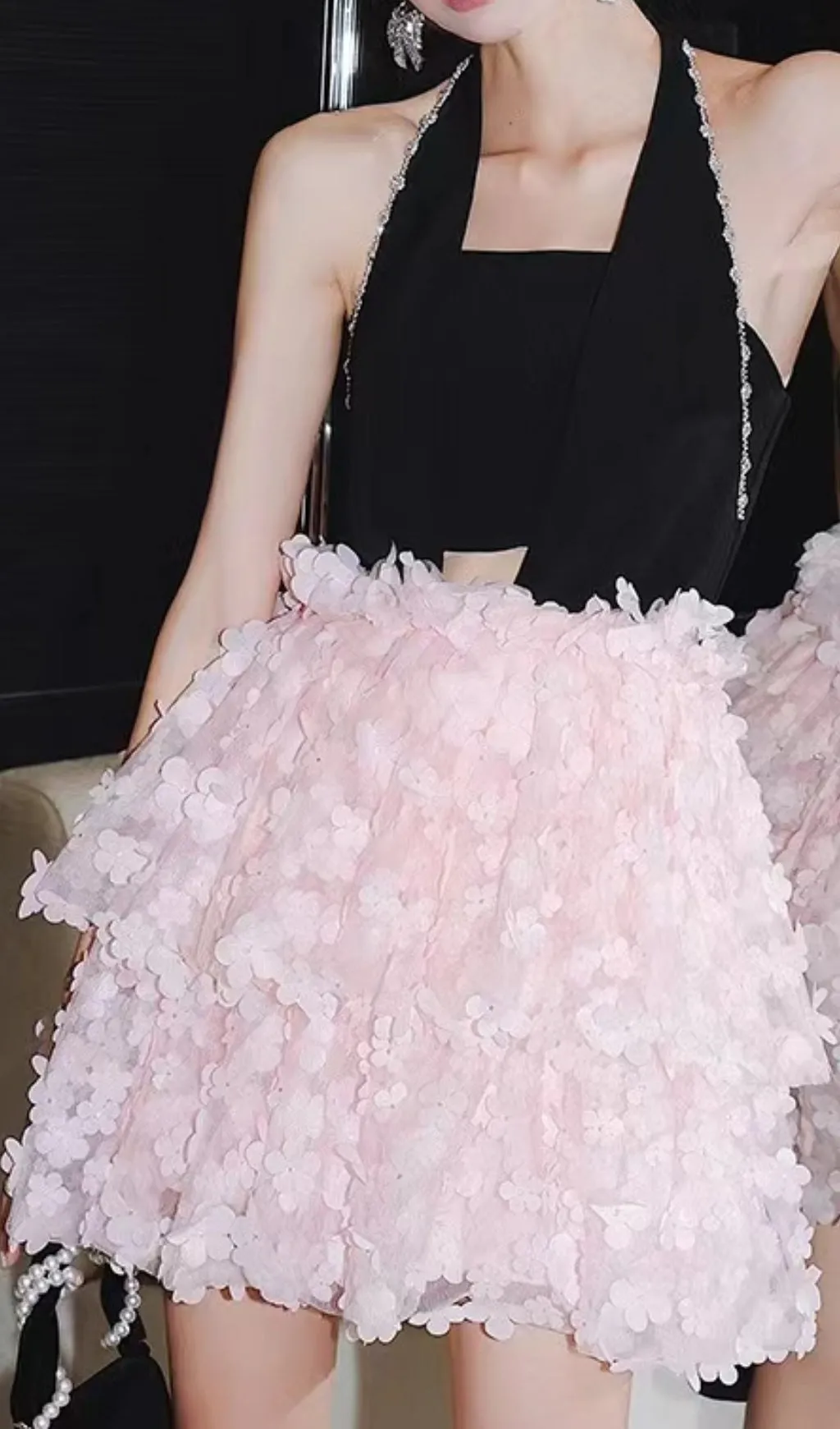 SLEEVELESS HALTER DRESS WITH PINK FLOWERS IN BLACK Gloria Lanvin